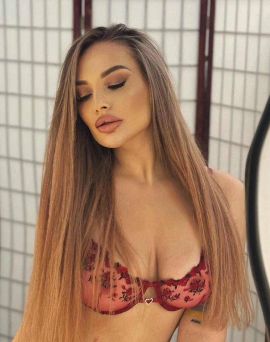 Stasy escort in Milan