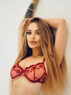 Stasy escort in Milan