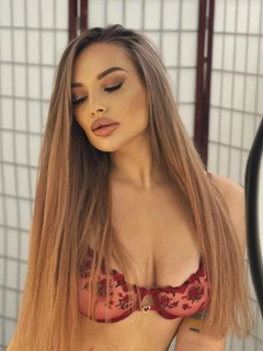 Stasy escort in Milan