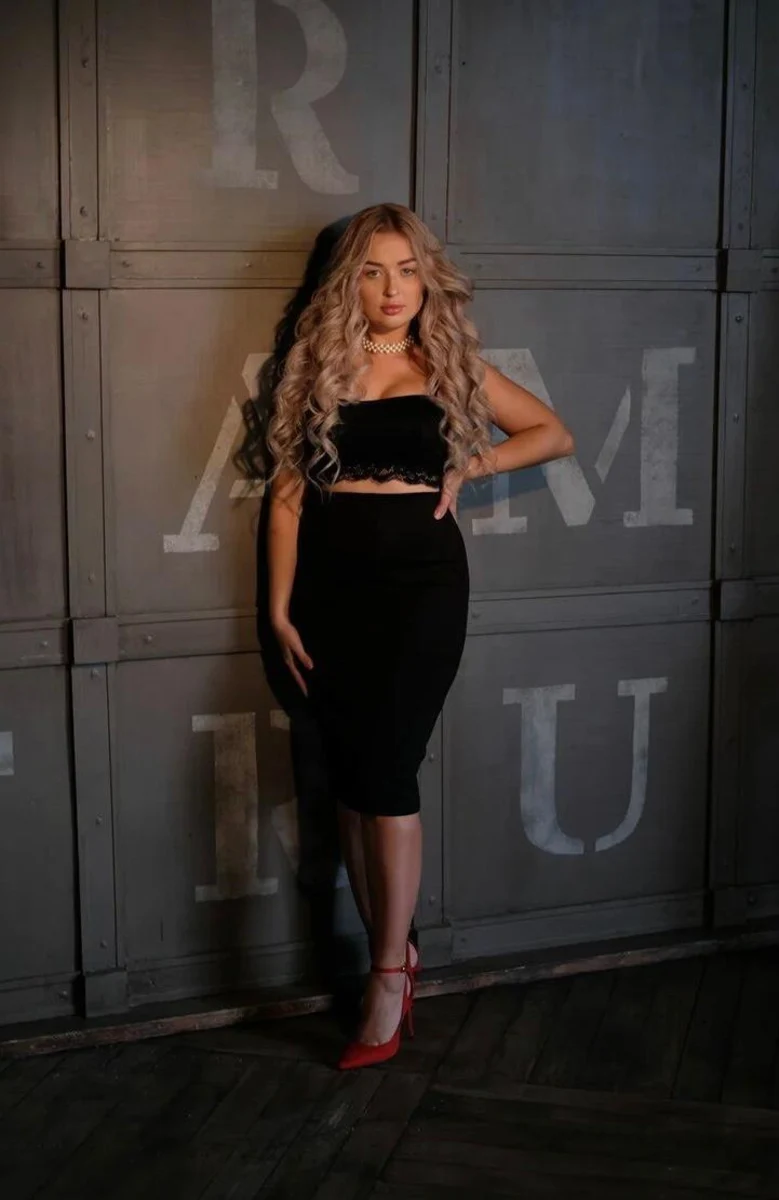 Sveta escort in Rome