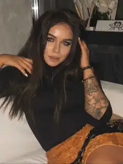 Tina escort in Rome