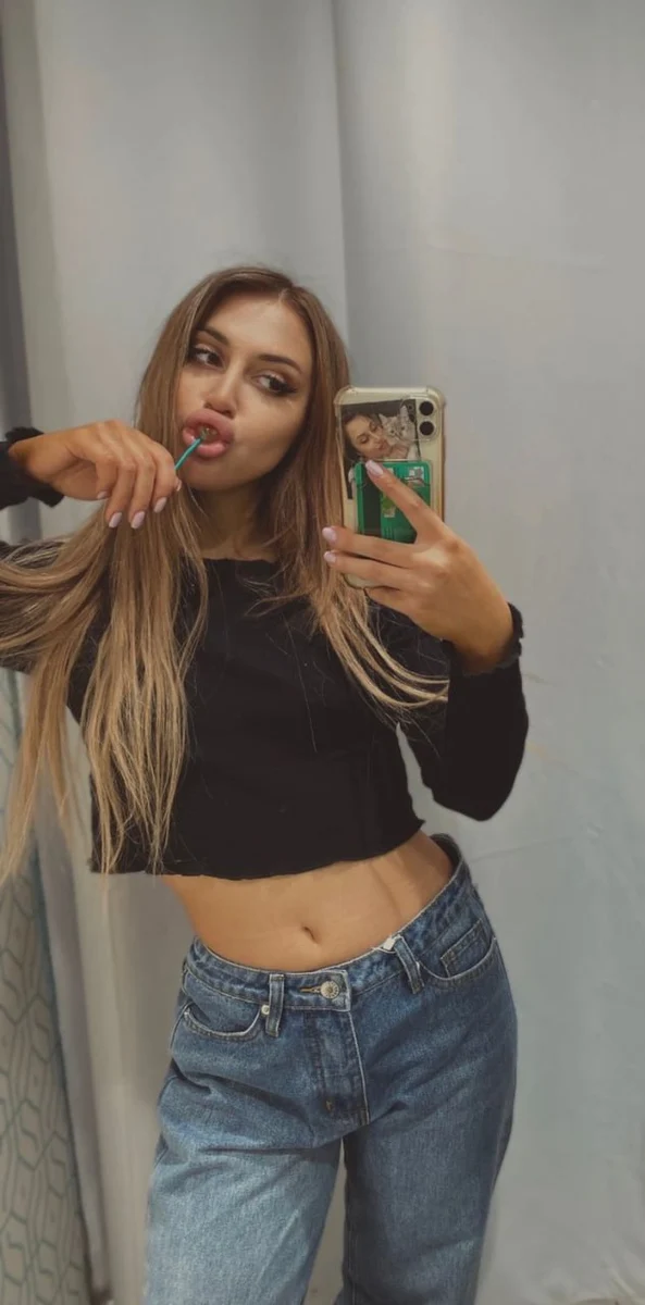Ulyana escort in Rome