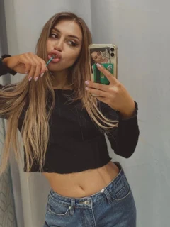Ulyana escort in Rome