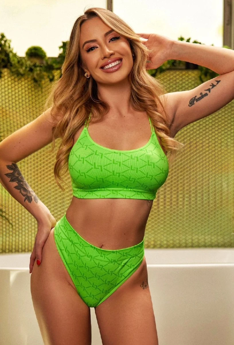 Vicky escort in Milan