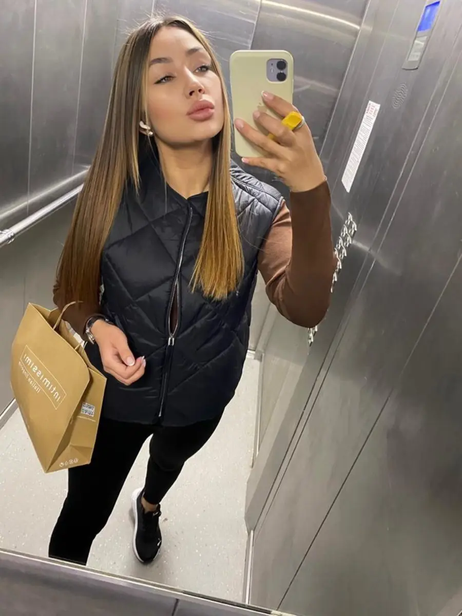 Vika escort in Rome