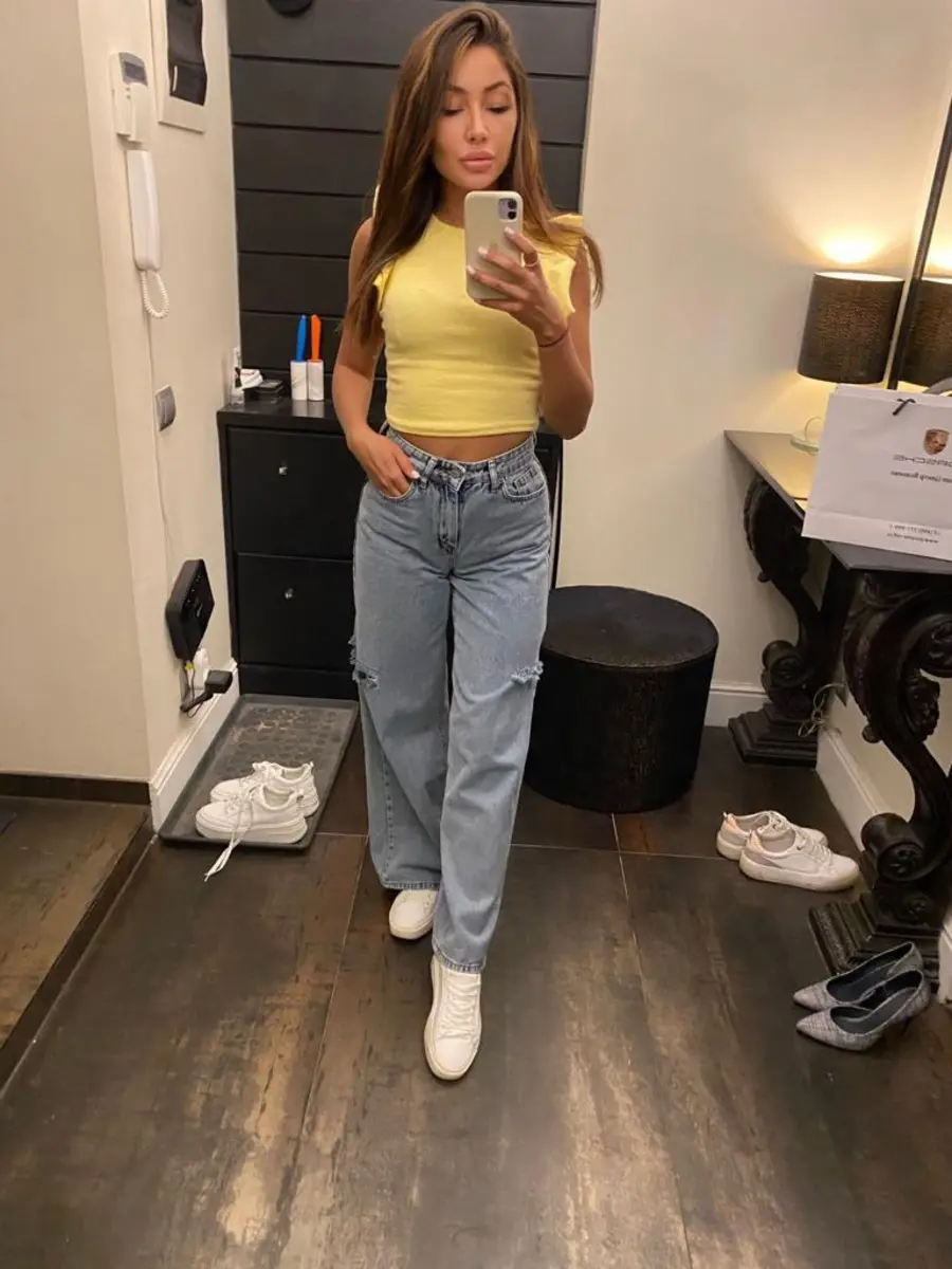 Vika escort in Rome