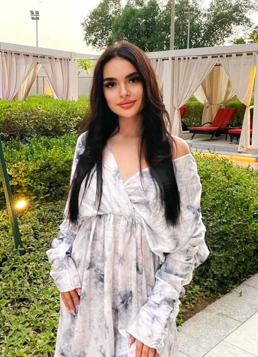 Vika escort in Rome
