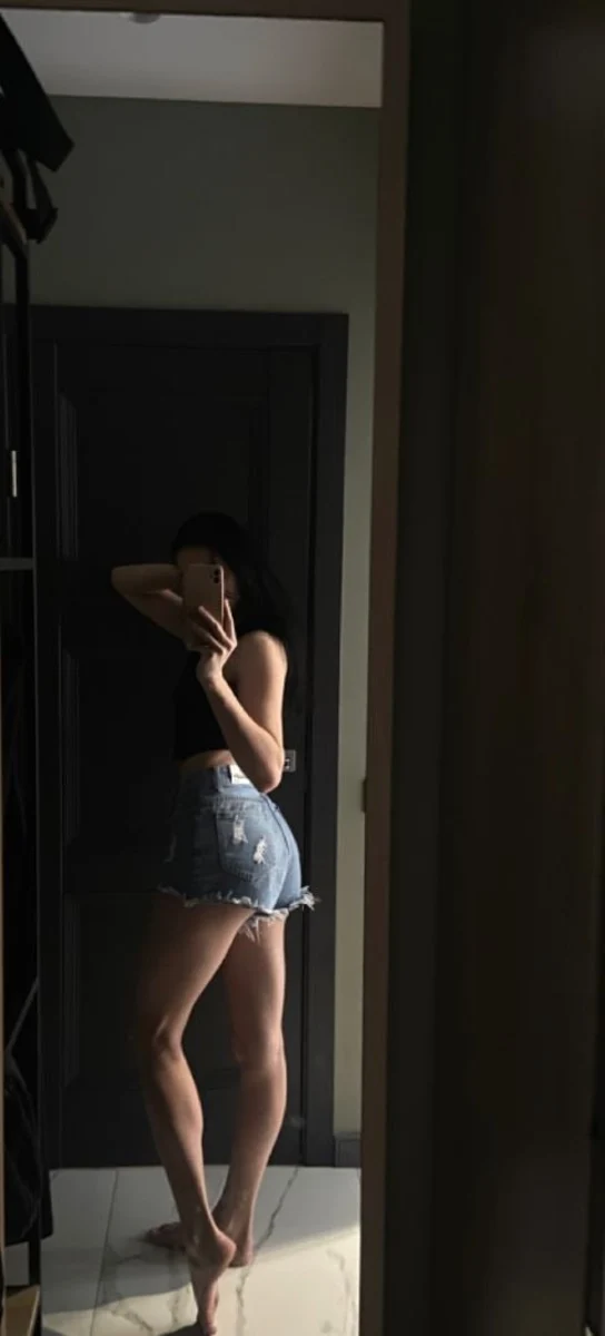 Viola escort in Rome