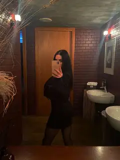 Viola escort in Rome