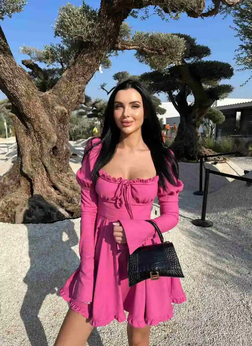 Vitalina escort in Rome